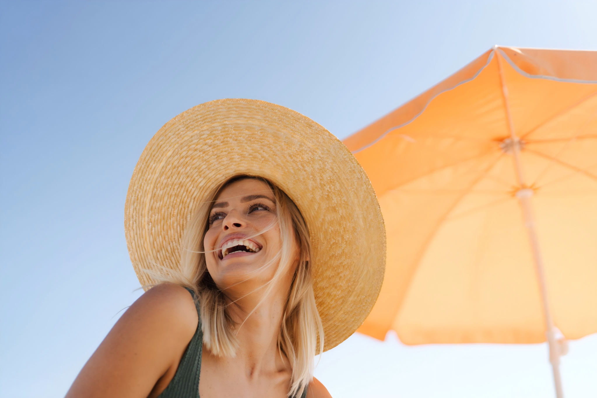 Two people close together — matching anklets for couples gift guide